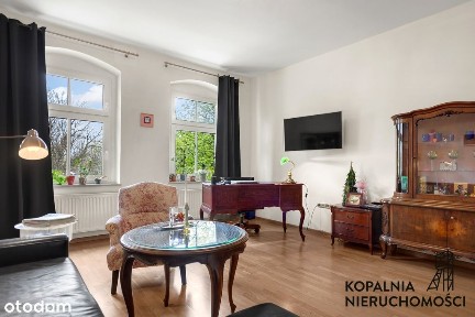 2 Pokojowe mieszkanie z balkonem | Centrum