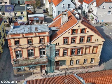 Mrągowo. Historyczna kamienica z 11 lokalami. Zysk
