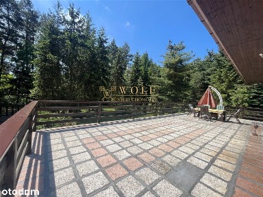 Dom w stylu dworskim w sąsiedztwie lasu!
