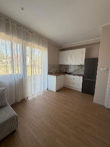 Wynajmę dwupokojowe mieszkanie z dużym balkonem