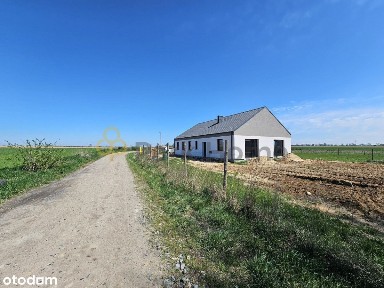Wyrzeka / Kadzewo - dom w zabudowie bliźniaczej