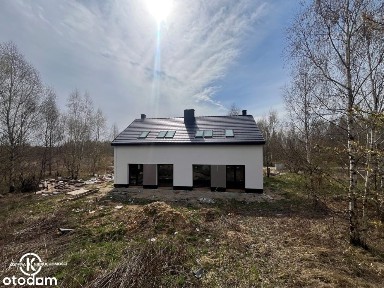 Na sprzedaż połówka bliźniaka+ogród+m. postojowe