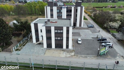 Nowoczesny budynek usługowo-handlowy 600 m²