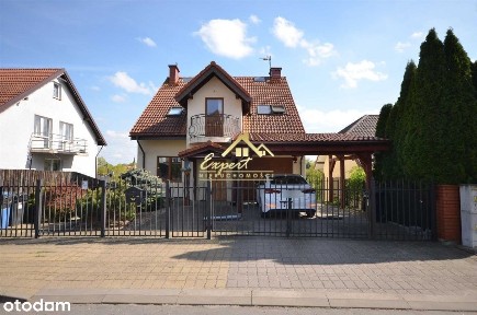 Dom jednorodzinny z odrębnym lokalem mieszkalnym