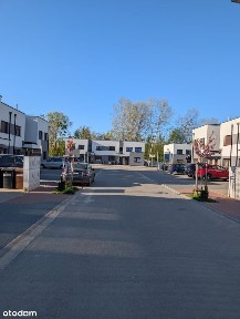 Przytulny szeregowiec w Biedrusku