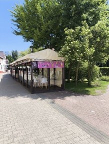 REZERWACJA Działająca cały rok Wyposażona kawiarnia