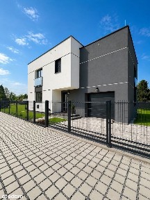 Spokój, przestrzeń i nowoczesność - gotowy dom dla wymagających