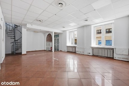 Dwupoziomowy lokal przy samym Placu Politechniki!