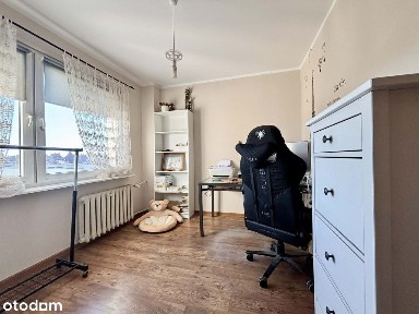 Mieszkanie w ścisłym centrum- 4 pokoje- winda