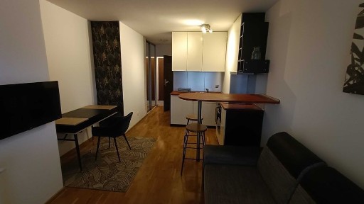Do wynajęcia kawalerka Na Grobli we Wrocławiu ZAREZERWOWANE