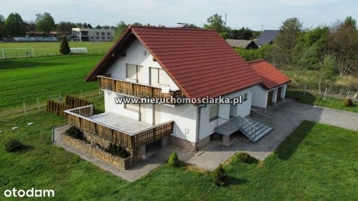 Elegancki nowy dom w dogodnej lokalizacji