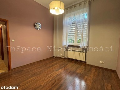 Plac Zbawiciela-2 oddzielne pokoje-34m2-nieumeblowane