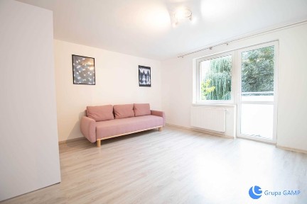 2-pok + kuchnia, 42m2*os. Złotej Jesieni* po remoncie