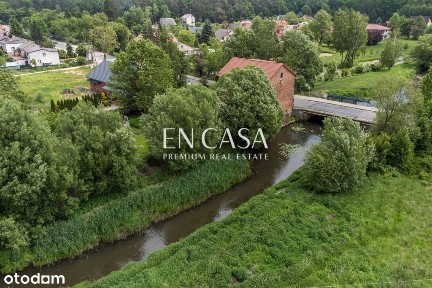 Piękny Młyn nad rzeką Muchawką