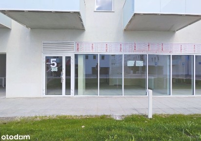 Lokal użytkowy 53 m² z szeroką witryną od ul. Krochmalnej