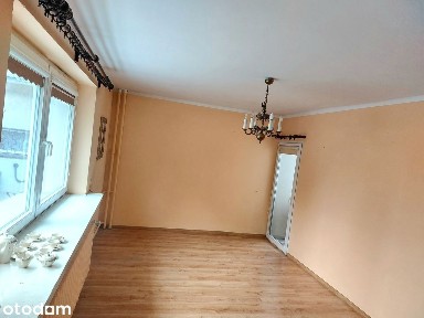 Kielce centrum parter dwa pokoje z kuchnią i balkonem - sprzedaż wstrzymana - umowa przedwstępna zaliczkowana