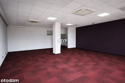 Lokal handlowo-usługowo-biurowy na parterze