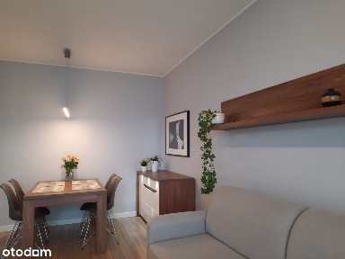 Łęczycka 53 m² 2 pokoje + kuchnia, III piętro, płd