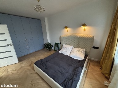 Bezpośrednio 2 pokoje w Kamienicy Śródmieście, ul. Chmielna przy Varso