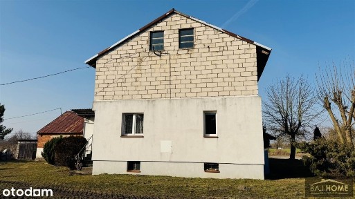 Duży dom w malowniczej okolicy w Gołębiewie