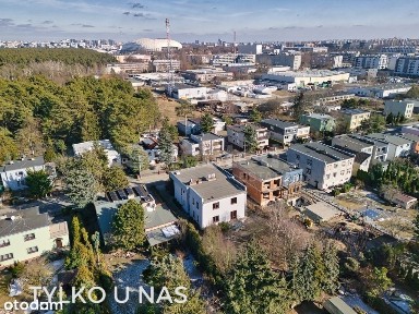 Budynek biurowy, parking, Grunwald