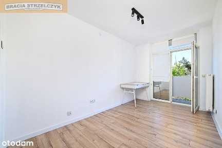 Polecam! Metro! Przytulne, po remoncie. Balkon.