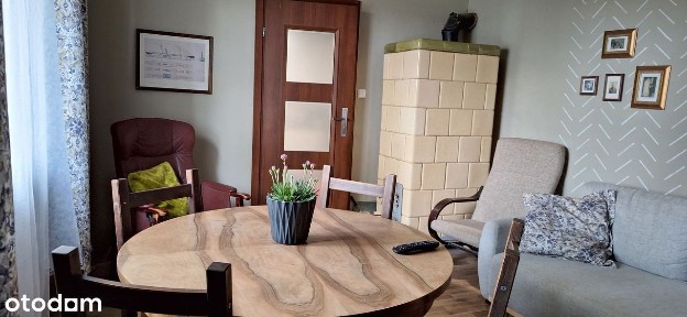 Przytulne mieszkanie z ogrodem i garażem