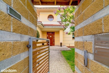 250 m² dom z zielonym ogrodem w Walendowie