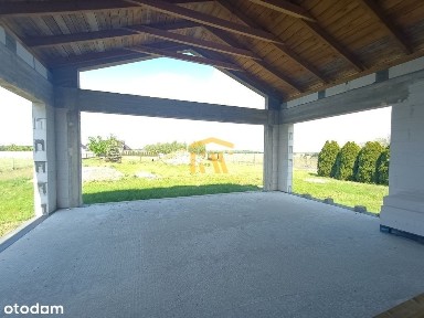 Dom 10km od Radomia 106 m2+dom 35m2 1540m2 działka