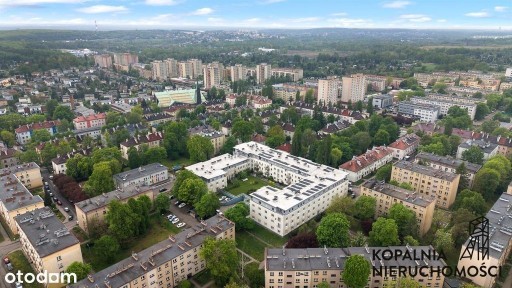 Chorzów Batory duży balkon budynek z 2006 r