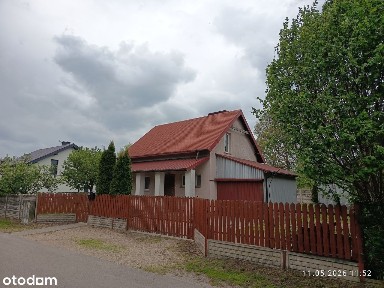 Dom jednorodzinny z użytkowym poddaszem w dzielnicy Stradom.