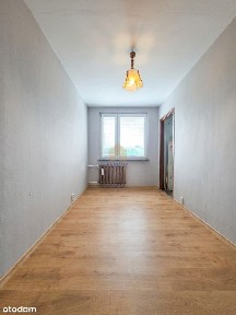 3 pokoje + balkon, 68m², parking, do remontu