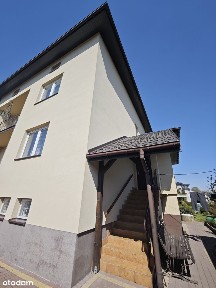 Rodzinny Dom wolnostojący z garażem i piwnicą w mieście