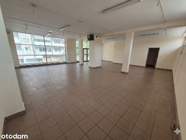 LOKAL UŻYTKOWY-114m2 w ścisłym CENTRUM STARGARDU (duża witryna) wynajmę