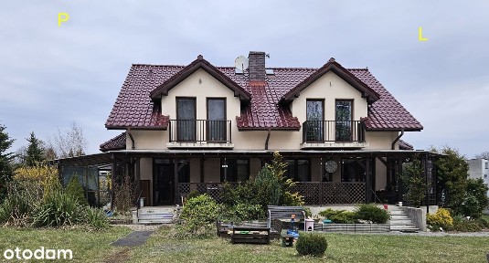 Pół bliźniaka z garażem na dużej działce w spokojnej okolicy
