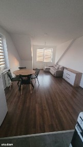 Przestronne 2-pokojowe mieszkanie z balkonem i miejscami parkingowymi