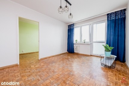 3 pokoje, Młodych