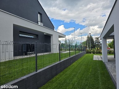 Nowoczesny dom w zabudowie bliźniaczej | Rumia, ul. Strzelecka 130 m²