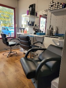 Lokal usługowy po salonie fryzjerskim