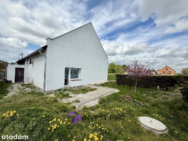 Bliźniak, gotowy do zamieszkania, na skraju wsi
