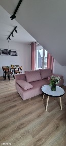 Wynajem słoneczna kawalerka/balkon/winda/m. post.