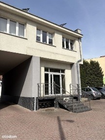 Przestronny Lokal Pod Każdą Działalność