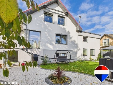 Duży dom dla rodziny i biznesu w Chwaszczyno