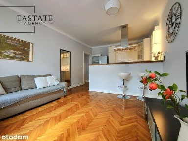 Centrum/Kamienica Po remoncie/Wysokość 3,60/AirBnb