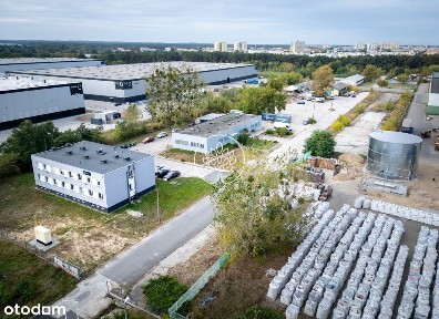 Nieruchomość 1,6 ha z magazynami i biurowcem