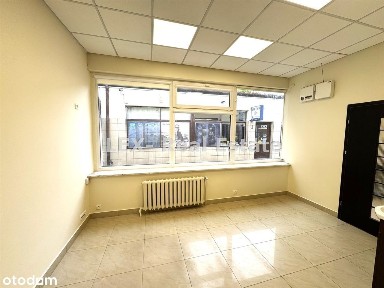 Centrum Pruszkowa lokal usługowy 33 m² - od zaraz.