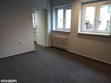 Lokal biurowy na usługi, handel itp., 85,5m2, na I piętrze.