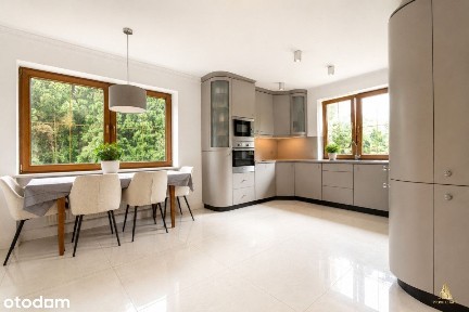 Dom Wolnostojący | 254 m² | 10 Arów | Sosnowice