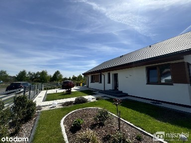 CHARZYNO - Nowoczesny dom wolnostojący w zaciszu