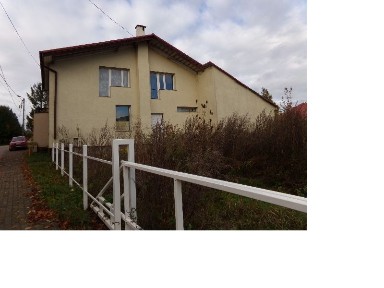 Budynek mieszkalny przebudowany na pensjonat z częścią restauracyjną